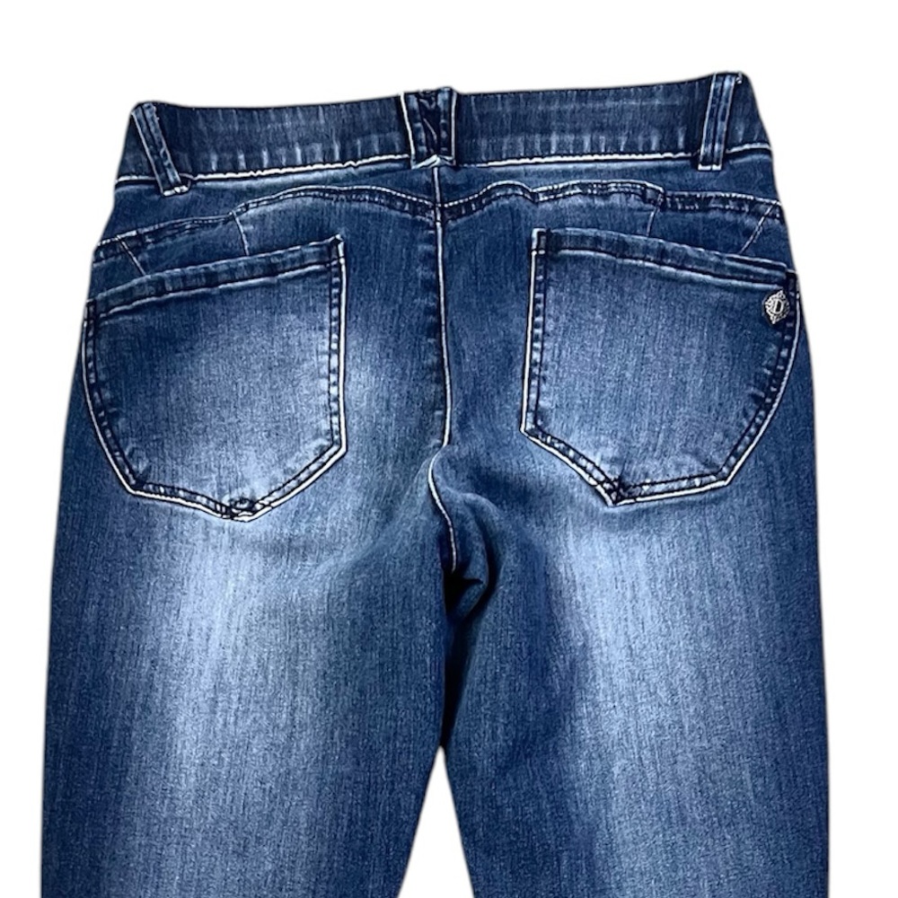 Democracy Ab Solution Distressed Smoothing Skinny Jeans - Picture 5 of 8